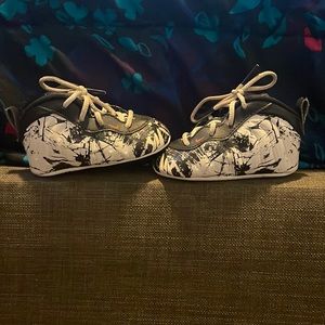 Infant Nike Foamposites | Black, White | size: 4c